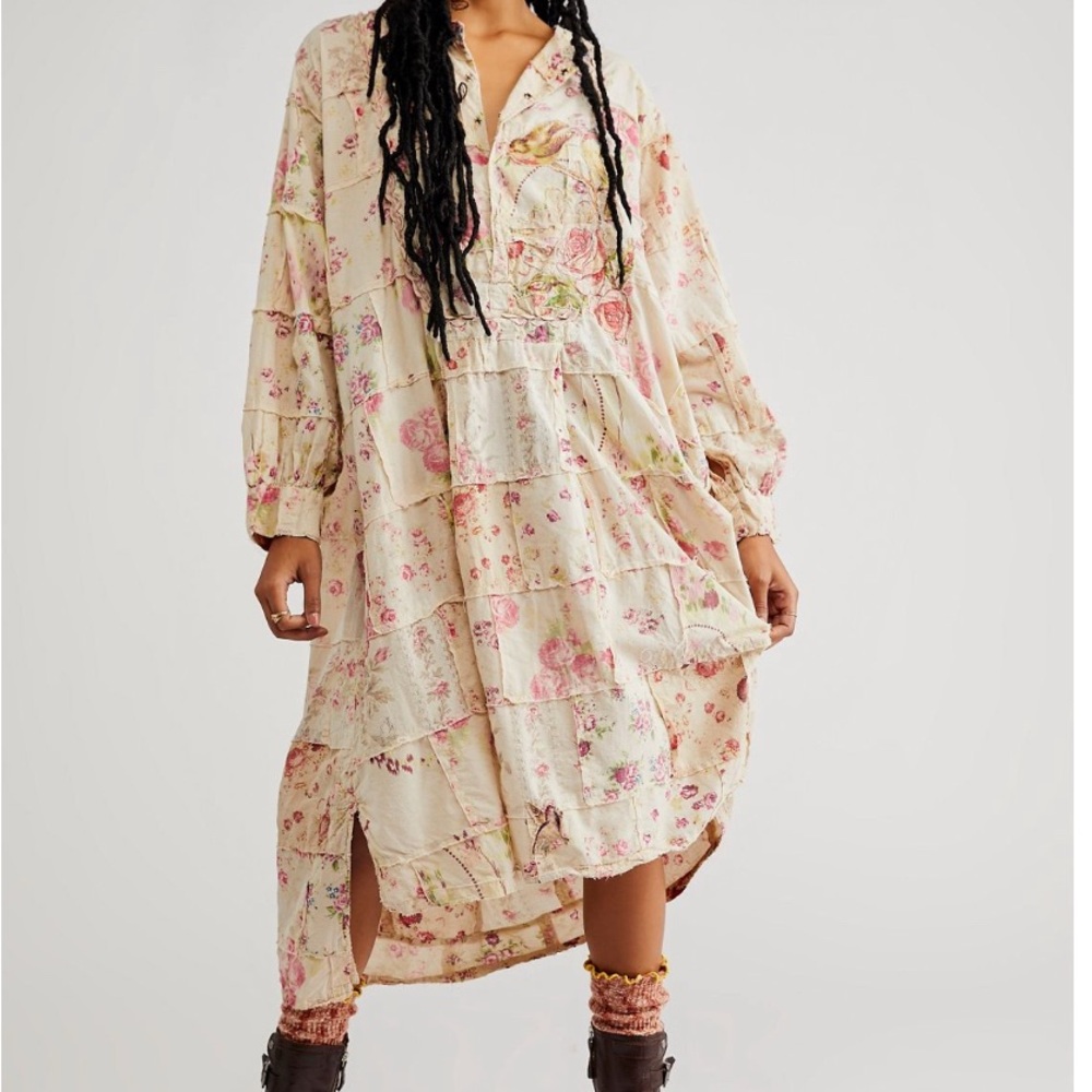Magnolia Pearl Floral Smock Dress 💐 Very Gently Used